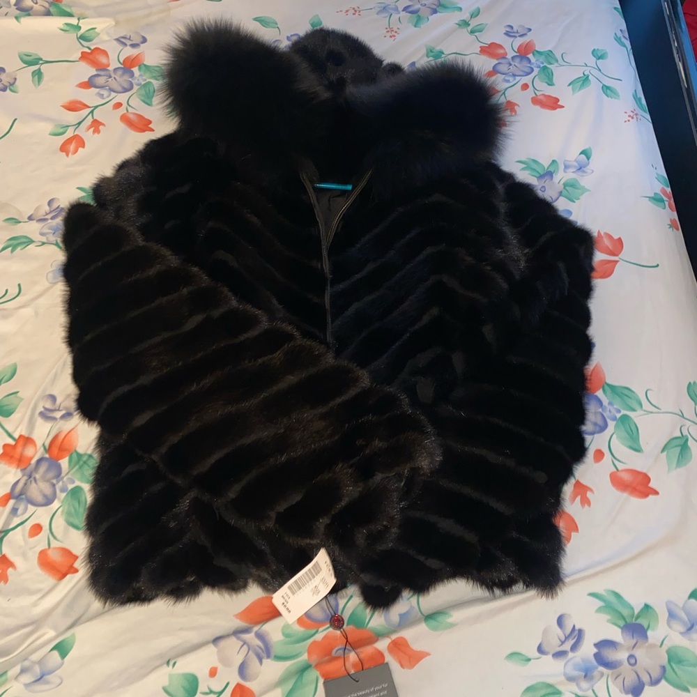 Brand new never worn fox fur coat with hoodie